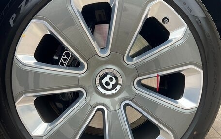 Bentley Bentayga I, 2017 год, 16 890 000 рублей, 31 фотография