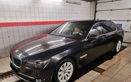BMW 7 серия, 2011 год, 2 100 000 рублей, 3 фотография