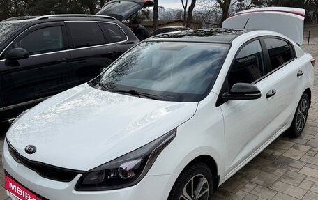 KIA Rio IV, 2018 год, 1 500 000 рублей, 3 фотография