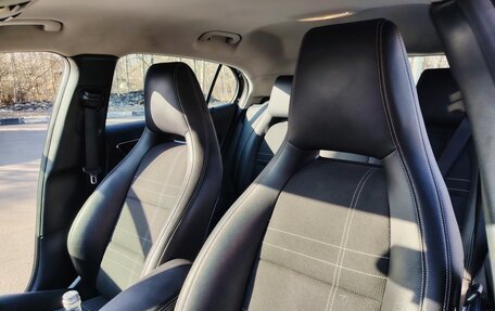 Mercedes-Benz GLA, 2015 год, 1 650 000 рублей, 11 фотография