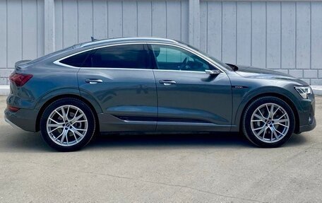 Audi e-tron I, 2020 год, 4 850 000 рублей, 5 фотография