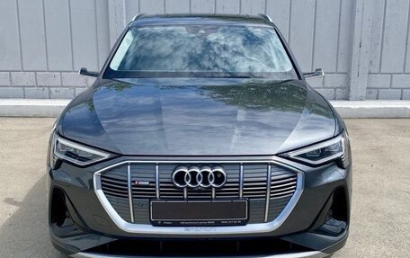 Audi e-tron I, 2020 год, 4 850 000 рублей, 13 фотография