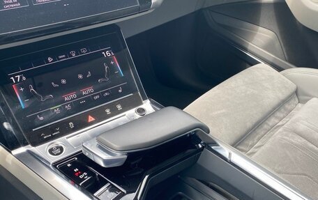 Audi e-tron I, 2020 год, 4 850 000 рублей, 18 фотография