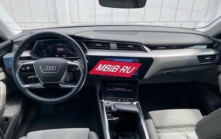 Audi e-tron I, 2020 год, 4 850 000 рублей, 19 фотография