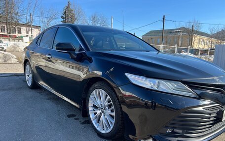 Toyota Camry, 2019 год, 2 900 000 рублей, 10 фотография