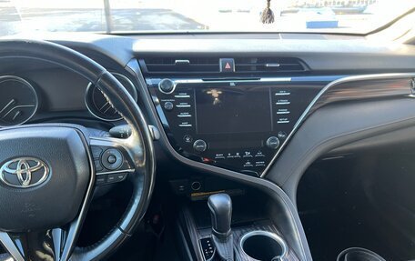 Toyota Camry, 2019 год, 2 900 000 рублей, 7 фотография