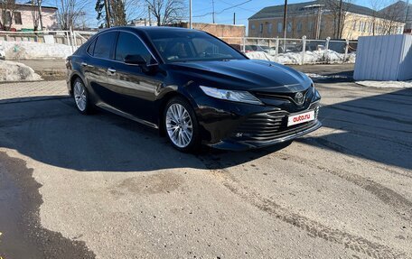 Toyota Camry, 2019 год, 2 900 000 рублей, 3 фотография