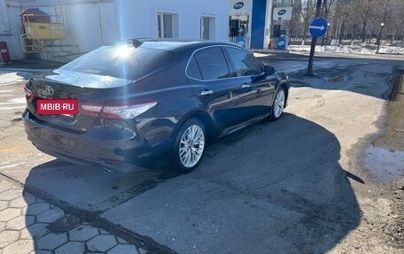 Toyota Camry, 2019 год, 2 900 000 рублей, 5 фотография