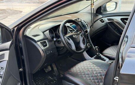 Hyundai Elantra V, 2015 год, 875 000 рублей, 21 фотография