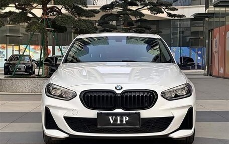 BMW 1 серия, 2023 год, 2 150 000 рублей, 2 фотография