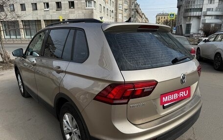 Volkswagen Tiguan II, 2020 год, 2 700 000 рублей, 5 фотография