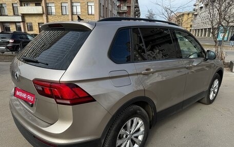 Volkswagen Tiguan II, 2020 год, 2 700 000 рублей, 4 фотография