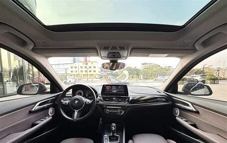 BMW 1 серия, 2023 год, 2 150 000 рублей, 11 фотография