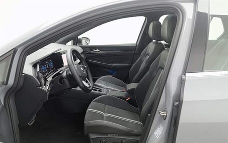 Volkswagen Golf VIII, 2022 год, 1 990 000 рублей, 7 фотография