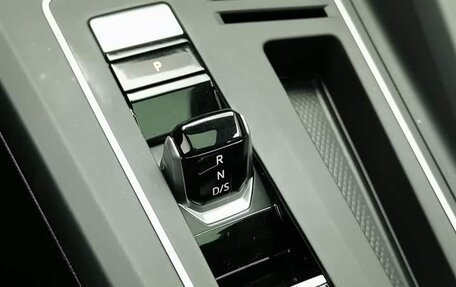 Volkswagen Golf VIII, 2022 год, 1 990 000 рублей, 12 фотография