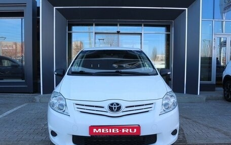 Toyota Auris II, 2010 год, 1 070 000 рублей, 2 фотография