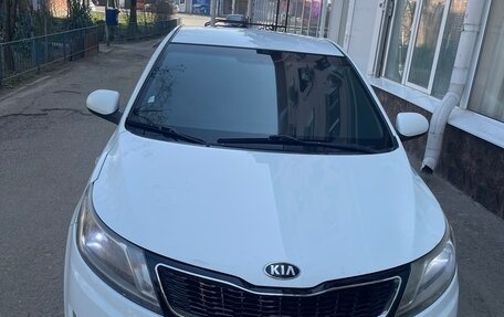 KIA Rio III рестайлинг, 2013 год, 460 000 рублей, 2 фотография