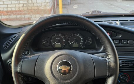 Chevrolet Niva I рестайлинг, 2018 год, 710 000 рублей, 4 фотография