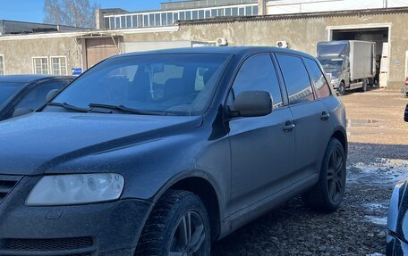 Volkswagen Touareg III, 2005 год, 750 000 рублей, 3 фотография