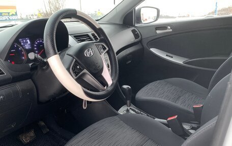 Hyundai Solaris II рестайлинг, 2015 год, 1 100 000 рублей, 6 фотография