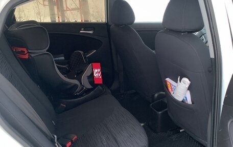 Hyundai Solaris II рестайлинг, 2015 год, 1 100 000 рублей, 7 фотография