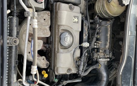 Peugeot 206, 2004 год, 330 000 рублей, 9 фотография