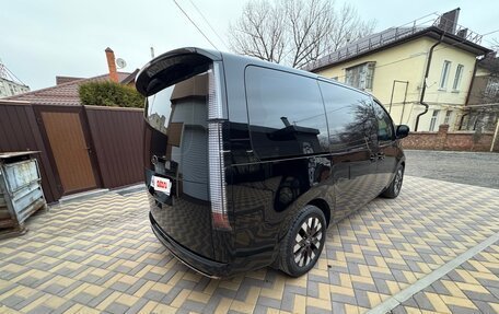 Hyundai Staria, 2022 год, 4 800 000 рублей, 4 фотография