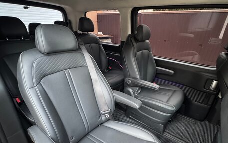 Hyundai Staria, 2022 год, 4 800 000 рублей, 10 фотография