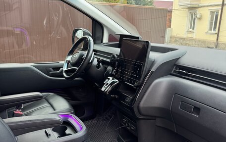 Hyundai Staria, 2022 год, 4 800 000 рублей, 14 фотография