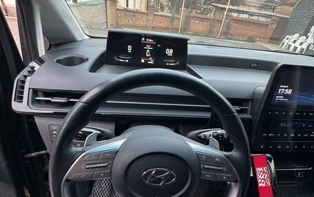 Hyundai Staria, 2022 год, 4 800 000 рублей, 8 фотография