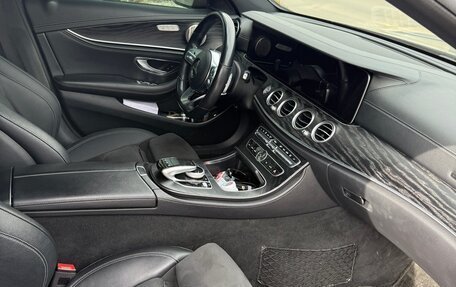 Mercedes-Benz E-Класс, 2018 год, 2 730 000 рублей, 6 фотография