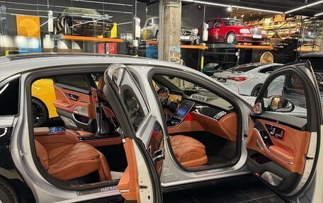 Mercedes-Benz Maybach S-Класс, 2021 год, 27 000 000 рублей, 3 фотография