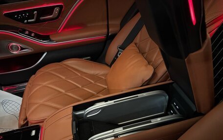 Mercedes-Benz Maybach S-Класс, 2021 год, 27 000 000 рублей, 6 фотография