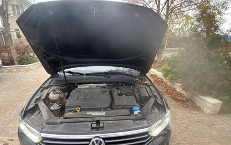 Volkswagen Passat B8 рестайлинг, 2017 год, 1 609 000 рублей, 3 фотография