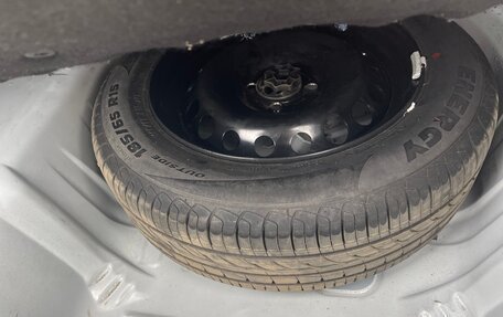 Renault Logan II, 2018 год, 965 000 рублей, 8 фотография