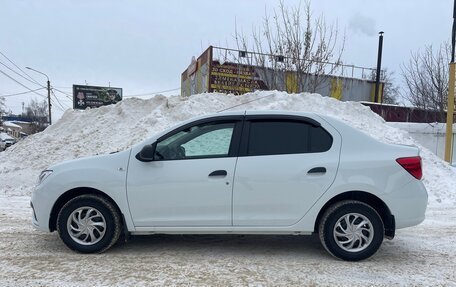 Renault Logan II, 2018 год, 965 000 рублей, 12 фотография