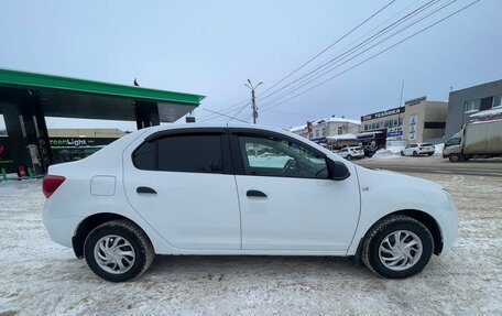 Renault Logan II, 2018 год, 965 000 рублей, 15 фотография