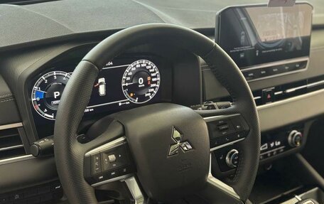 Mitsubishi Outlander, 2023 год, 5 500 000 рублей, 8 фотография