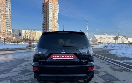 Mitsubishi Outlander III рестайлинг 3, 2010 год, 1 120 000 рублей, 9 фотография