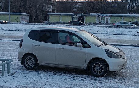Honda Fit III, 2002 год, 450 000 рублей, 4 фотография