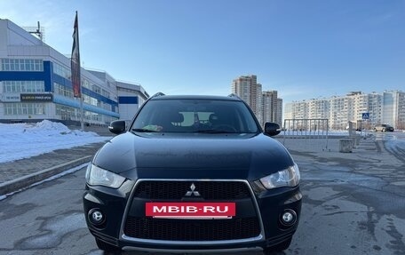 Mitsubishi Outlander III рестайлинг 3, 2010 год, 1 120 000 рублей, 6 фотография