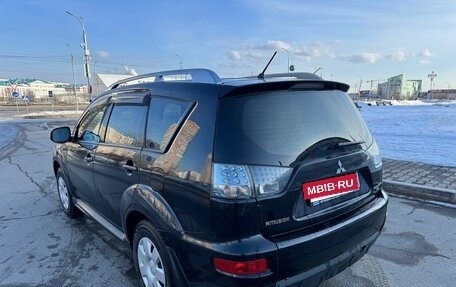 Mitsubishi Outlander III рестайлинг 3, 2010 год, 1 120 000 рублей, 10 фотография