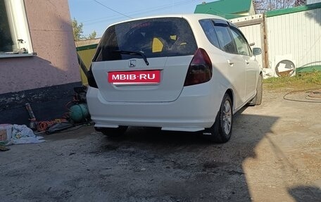 Honda Fit III, 2002 год, 450 000 рублей, 12 фотография