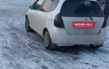 Honda Fit III, 2002 год, 450 000 рублей, 2 фотография