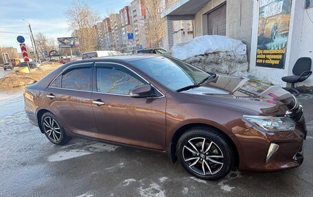 Toyota Camry, 2017 год, 2 550 000 рублей, 8 фотография