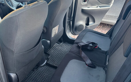 Toyota Ractis I, 2008 год, 650 000 рублей, 17 фотография