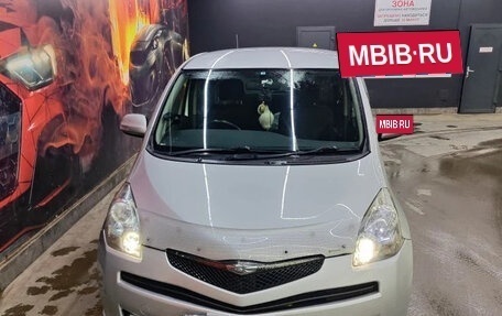 Toyota Ractis I, 2008 год, 650 000 рублей, 10 фотография