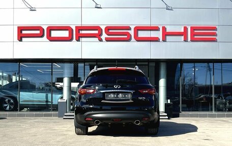 Infiniti QX70, 2017 год, 3 260 000 рублей, 6 фотография