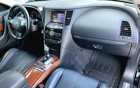 Infiniti QX70, 2017 год, 3 260 000 рублей, 17 фотография