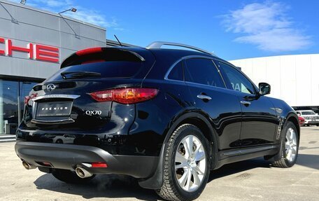 Infiniti QX70, 2017 год, 3 260 000 рублей, 16 фотография